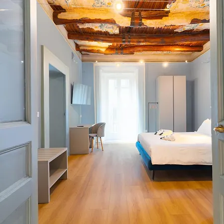 Appartement Il Disinganno - Elegant Historic In The Center Napels