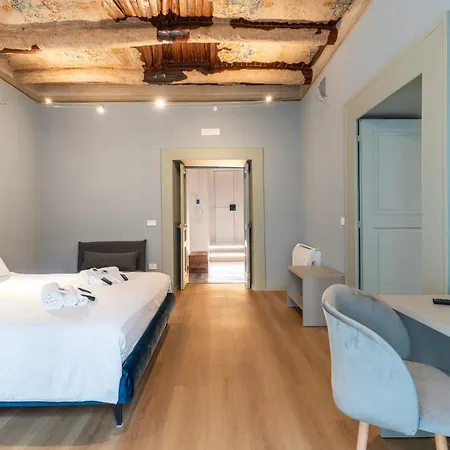 Appartement Il Disinganno - Elegant Historic In The Center Napels
