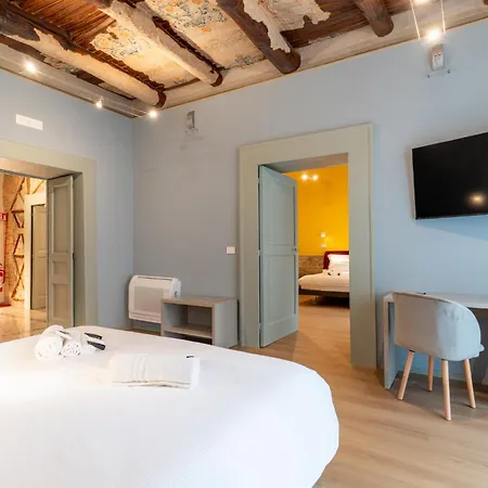 Appartement Il Disinganno - Elegant Historic In The Center Napels