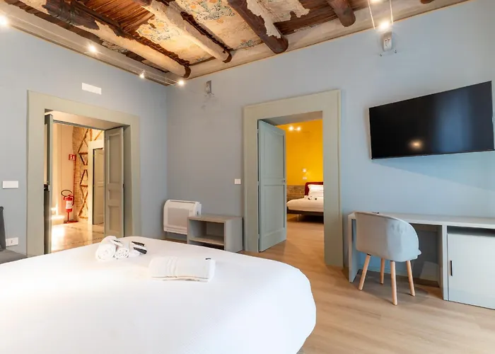 Апартаменты Il Disinganno - Elegant Historic In The Center Неаполь