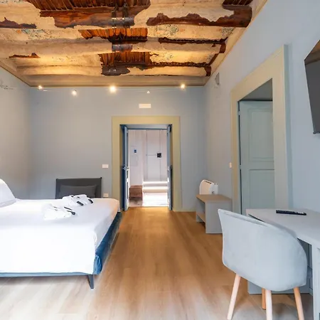 Apartamento Il Disinganno - Elegant Historic In The Center Nápoles